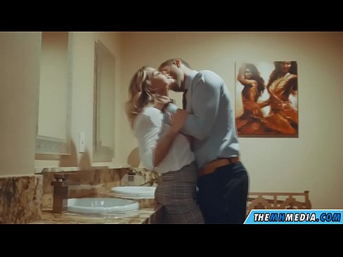 ❤️ Büyük memeli bir sarışın seni umumi tuvalette baştan çıkardığında Kaliteli porno pornoda tr.passiveincome1.ru ❌